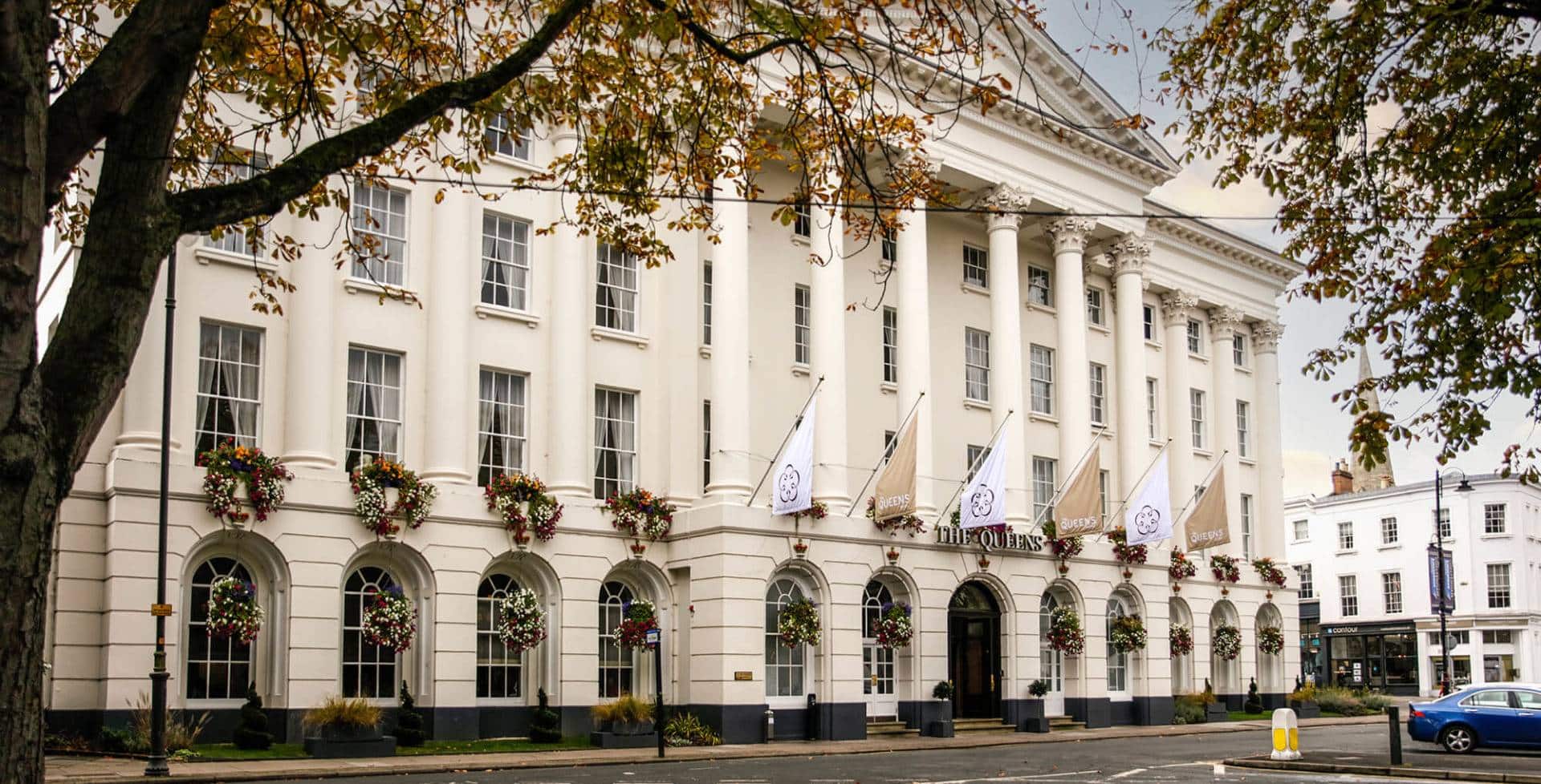 Queens Hotel | Hotel Employee Rate