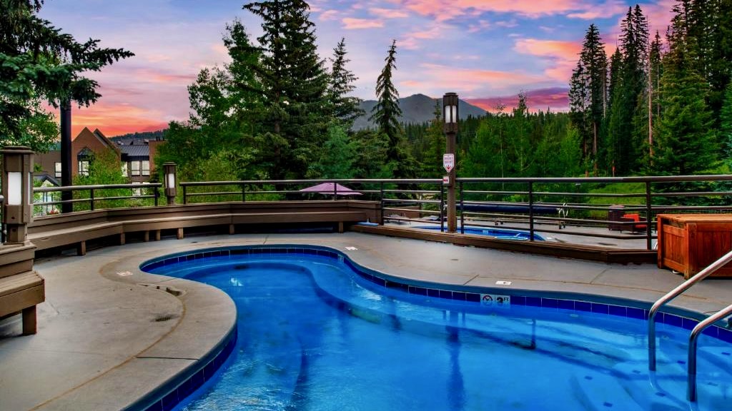 Image: Beaver Run Resort Joins the AHLA Hotel Employee Rate Program, Elevating Its Hotel Employee Benefits